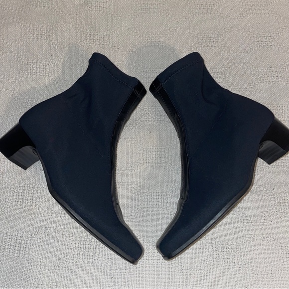 Mephisto Ankle Boots Women’s Size 6.5 B Black Stretch Block Heel Booties - Picture 1 of 12